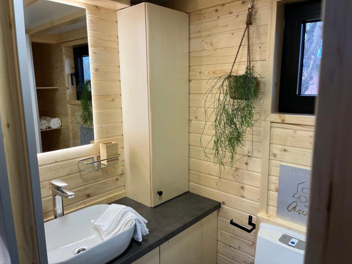 Lisi Grun Tiny House By Tiny Away Villa Sattledt Eksteriør bilde